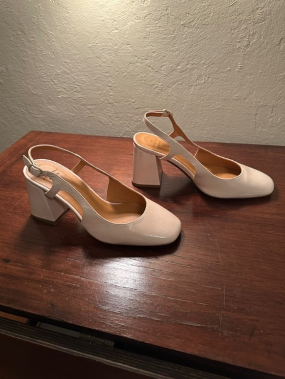 Sezane Elisa Slingback pumps NWOT 6 Cream White - Picture 2 of 4